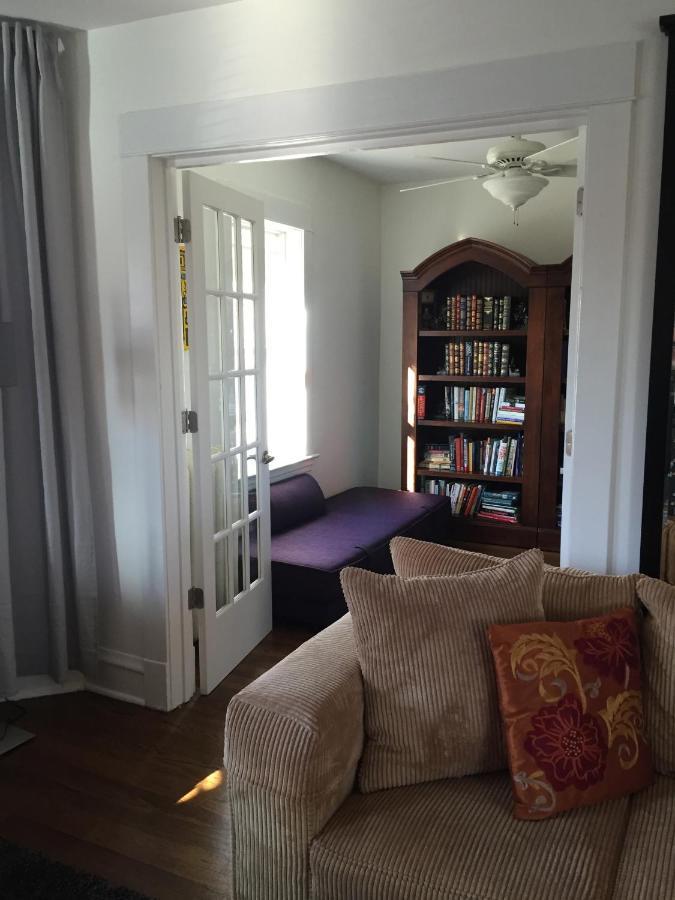 شقة Oak Park Beauties - Tree Lined Streets - Walkable المظهر الخارجي الصورة
